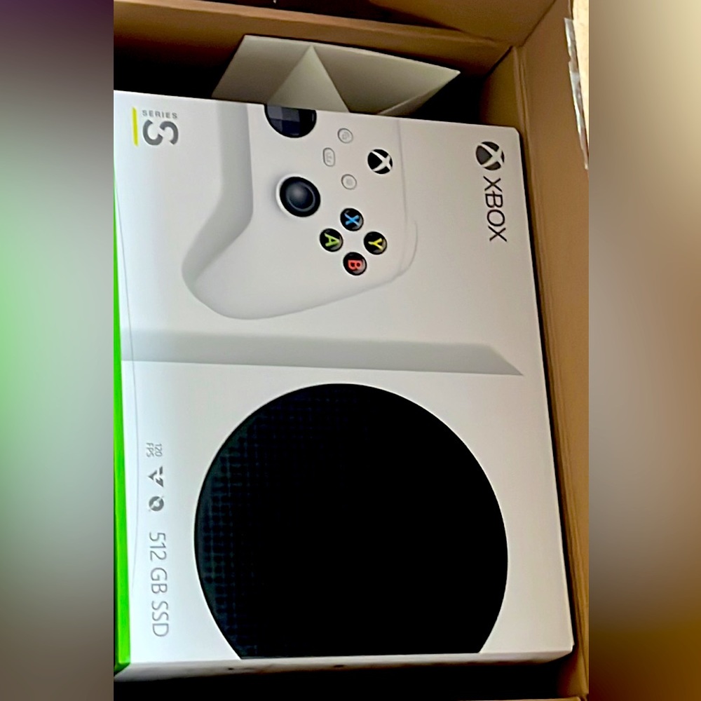 Brand new xbox series s not even opened i will take best offer